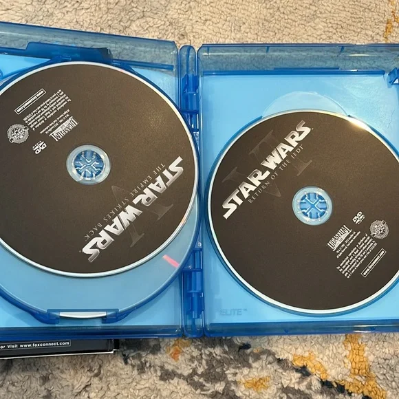 Star Wars Blu-Ray and DVDs - Picture 5 of 5